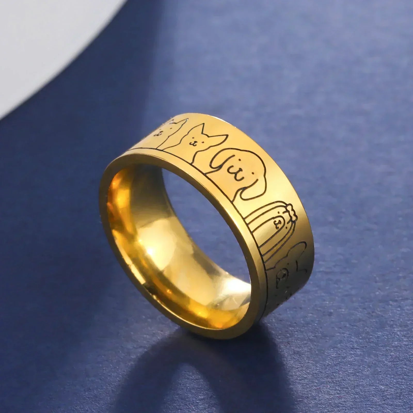Anello largo in acciaio inossidabile con motivi di cane – Design inciso per donna